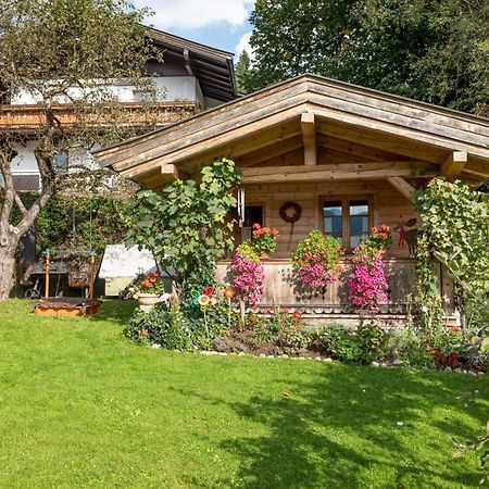 Haus Lindeneck - Erika Schwentner Apartment Kössen Екстериор снимка