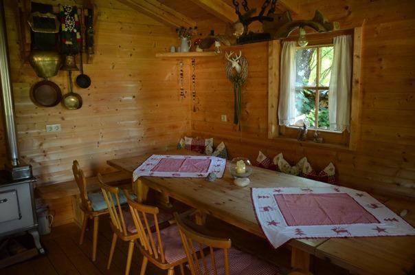 Haus Lindeneck - Erika Schwentner Apartment Kössen Екстериор снимка